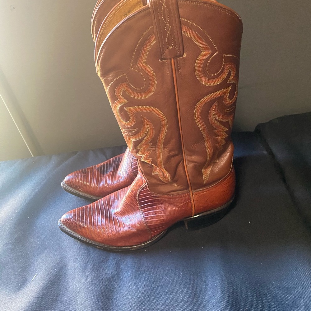 Vintage Tony Lama lizards